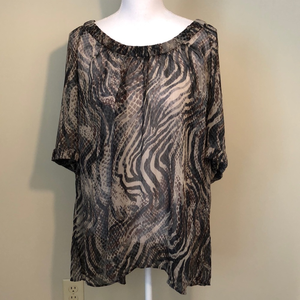 Maggie Barnes Animal Print Short Sleeve Top